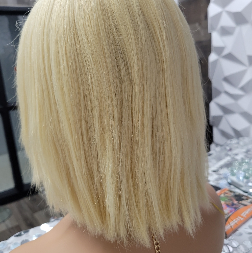 Lace Front Wig - Picture 2 of 3